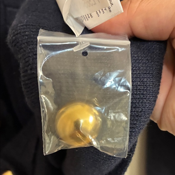 NWT Free Assembly Classic Navy Women's Sweater with Gold Buttons Sz L - Picture 11 of 14